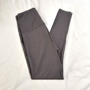 Queenieke workout athletic yoga leggings size M